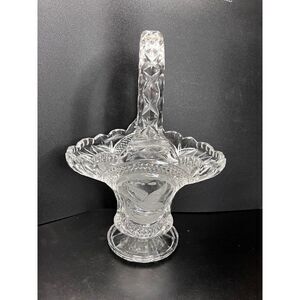 Vintage Crystal Glass Flying Goose etched Glass Candy Basket Easter decor